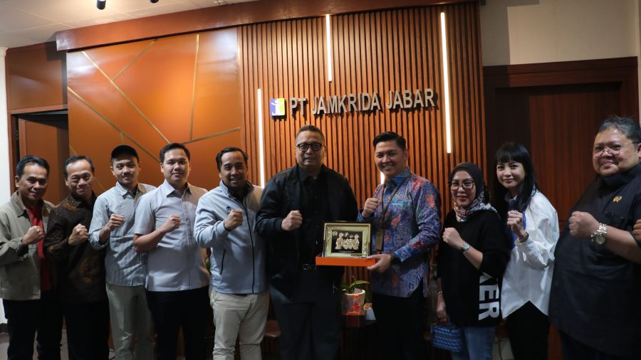 Kunjungan Kerja PT Jamkrida Jakarta ke PT Jamkrida Jabar bersama Komisi B DPRD DKI Jakarta