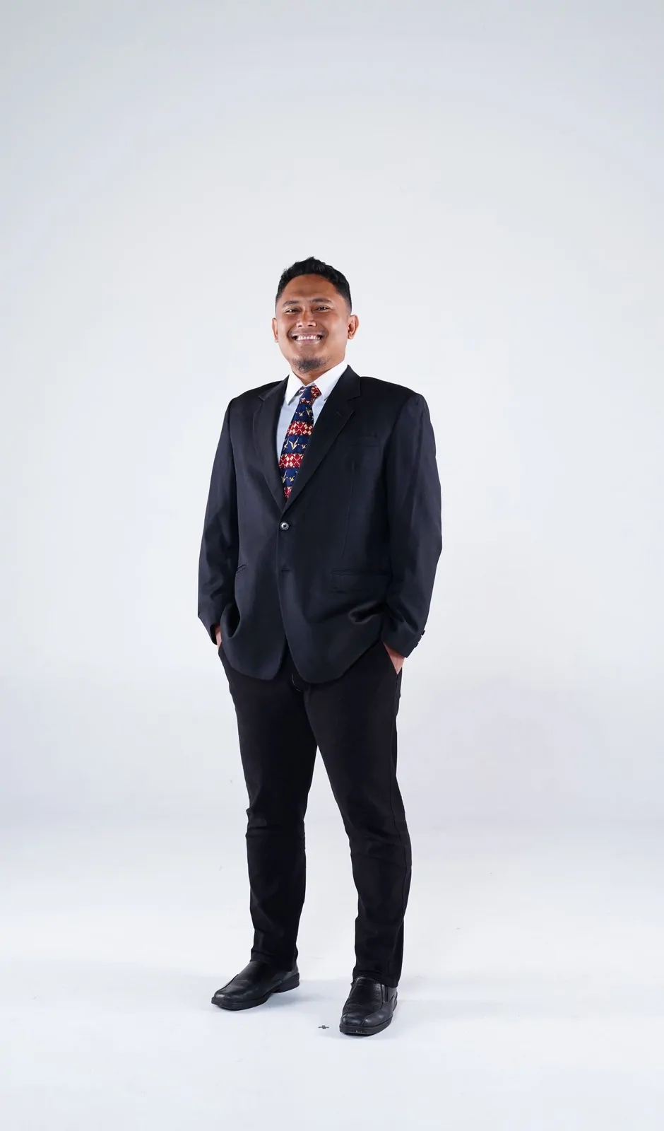 Foto Akhmad Fariz Plt., Kepala Divisi SDM dan Administasi Umum